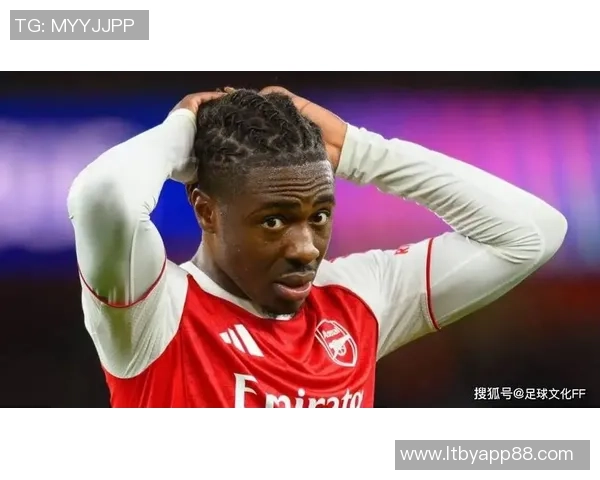 揭秘哪个足球明星喜欢扎头发展现个性风采与时尚魅力